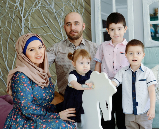 Конкурс красоты и интеллекта «Наша красивая мама-2018»