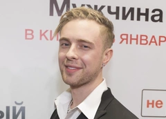 Поцелуй с Кокой, ревность Киркорова и объятия с Тимати: Крид отмечает день рождения