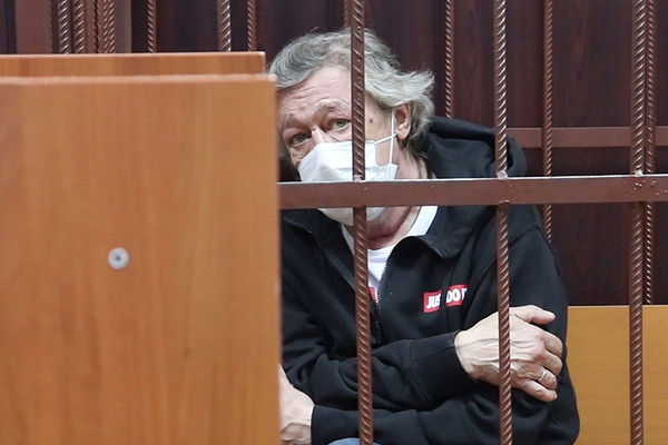 Адвокат Ефремова: «На суде Михаил будет молчать»