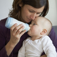 Как именно понять, что молочная смесь не подходит младенцу