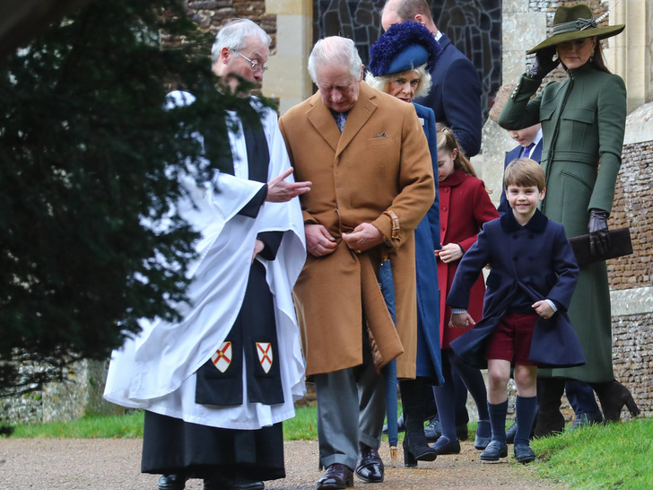 Принц-непоседа: как прошел первый выход маленького Луи на рождественской службе — он снова забрал все внимание