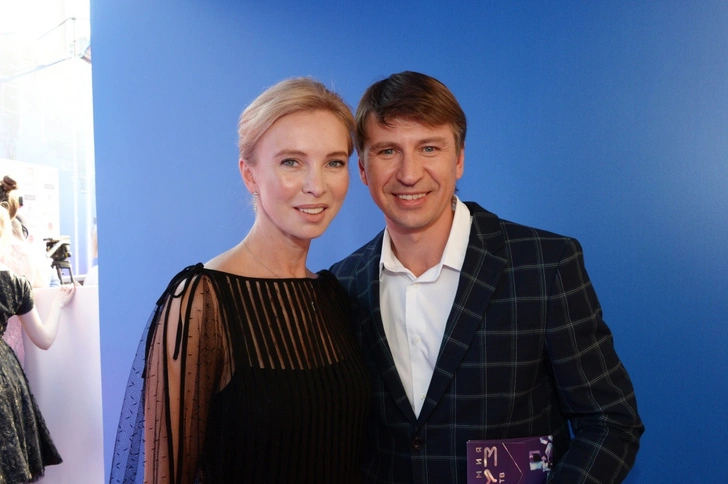 «Новообразований было уже шесть-семь»: Алексей Ягудин поведал о борьбе жены с раком | woman.ru