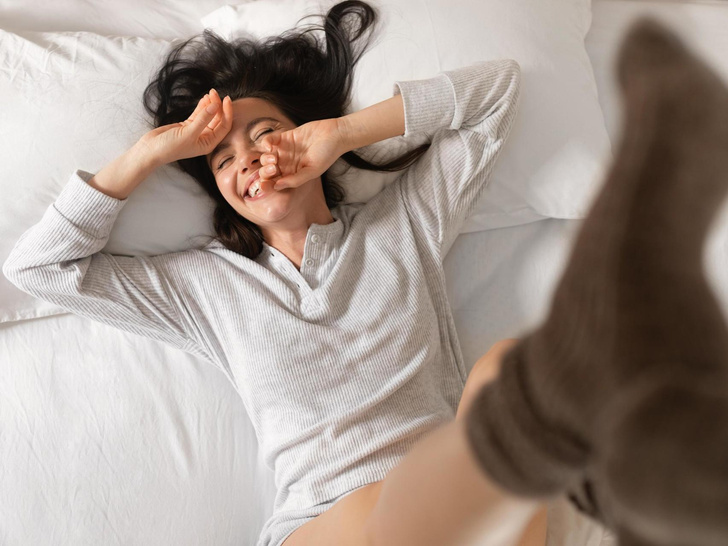 Почему вам нужно спать в носках: самые важные причины