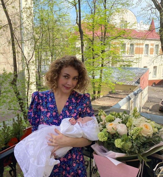 «У нас вундеркинд»: Божена Рынска отпраздновала два месяца со дня рождения дочери