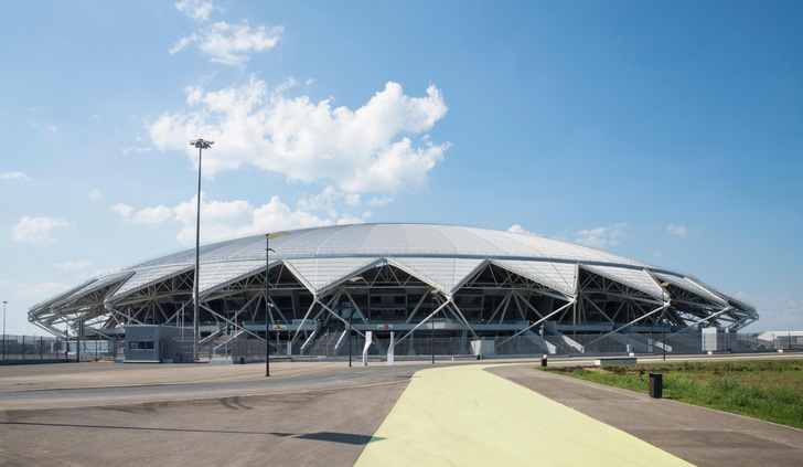 Храмы для болельщиков: где искать 10 самых больших стадионов России