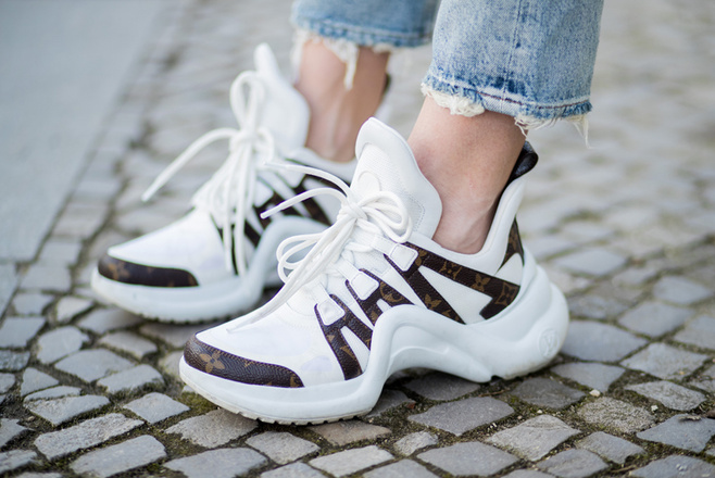 Самые модные кроссовкм весны 2018: фото