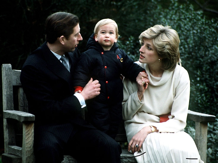 Чарльз и Диана со своим старшим сыном Уильямом, 1983 год