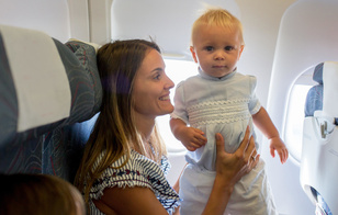 5 главных вещей, которые помогут облегчить путешествие с малышом