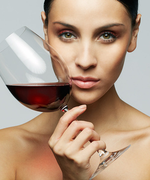 Как подобрать вино к девушке