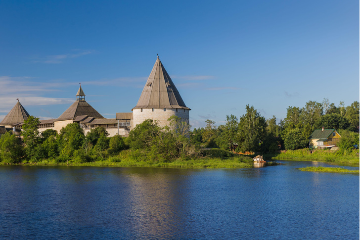 В поисках утраченного: 10 красивых российских деревень и сел, в которые стоит отправиться любителям пейзажей и старины