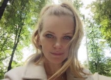 Елена Кулецкая увезла дочь за границу