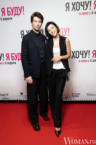Антон Лаврентьев с супругой Алиной Астровской