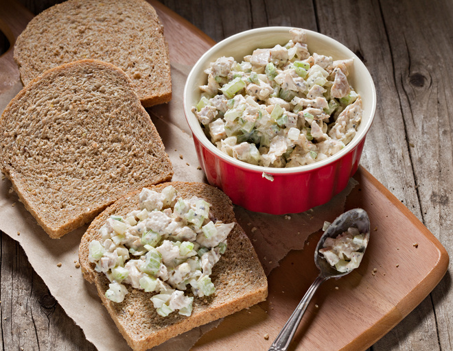 Салат дамский каприз с курицей салат дамский каприз с курицей