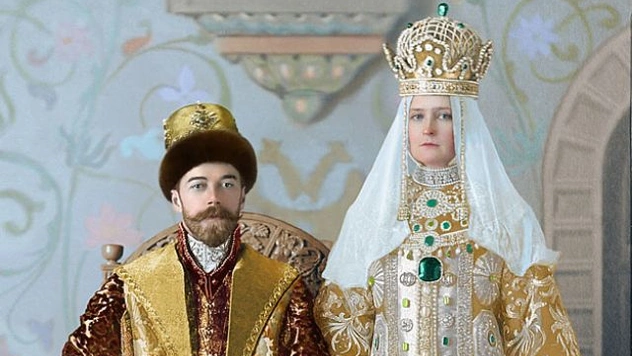 Фотохудожница раскрасила снимки костюмированного бала в Зимнем дворце 1903 года (впечатляющая галерея)