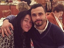 Лолита наняла мужу психолога