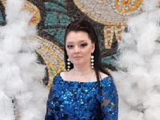 40-летняя певица Эльмира Сулейманова скончалась ночью во сне