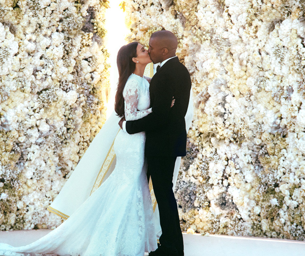Роскошные фото со свадьбы Ким Кардашьян появились в сети