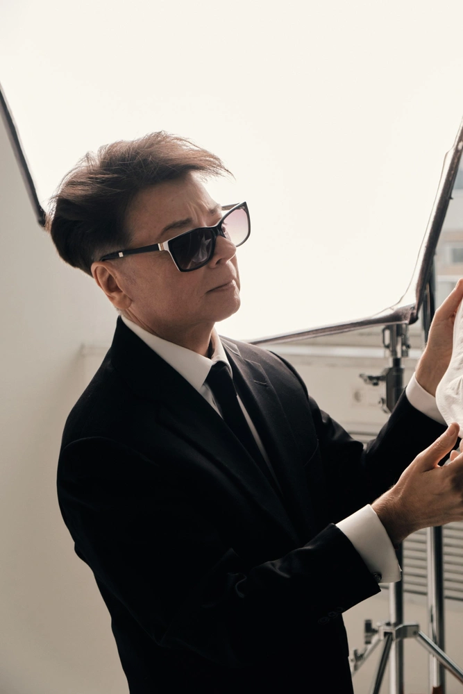 Валентин Юдашкин представляет на Парижской неделе моды коллекцию осень-зима 2021-2022. | Источник: Legion Media