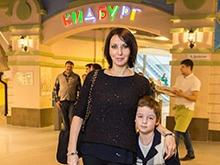 Звездные родители и их дети в Центральном Детском Магазине на Лубянке