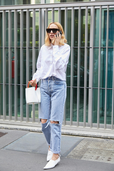 Эти джинсы мгновенно сделают вашу талию тонкой — 3 способа их носить