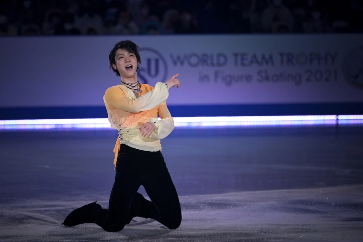 Yuzuru Hanyu of Japan performs during the gala exhibition of ISU World Team Trophy at Maruzen Intec Arena Osaka on April 18, 2021 in Osaka, Japan.