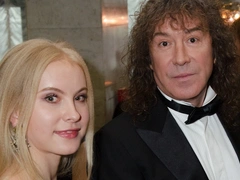 64-летний Владимир Кузьмин бросил молодую любовницу и вернулся к жене через полтора года после развода