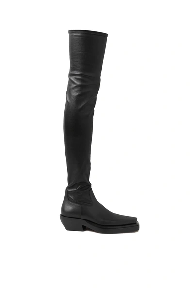 Сапоги Bottega VenetaЦена: 119 353 руб.Где купить: net-a-porter.com