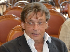Александр Домогаров об уходе из МХАТ им. Горького: «Мне не заплатили за сыгранные спектакли»