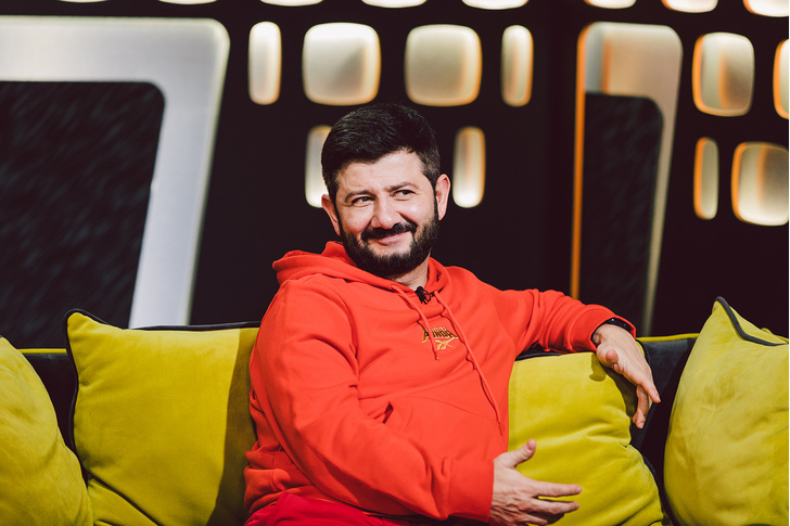 Михаил Галустян в шоу «ОК на связи»: «Супер-Жорик — мое альтер-эго»