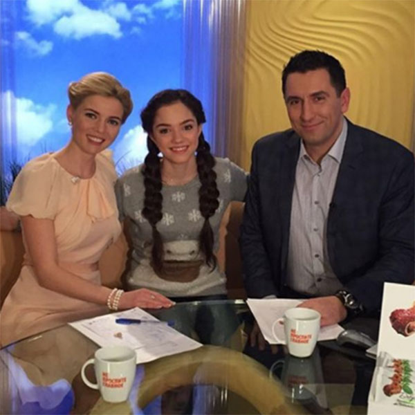 В канун чемпионата мира Евгения Медведева дала интервью ведущим телеканала «Россия»