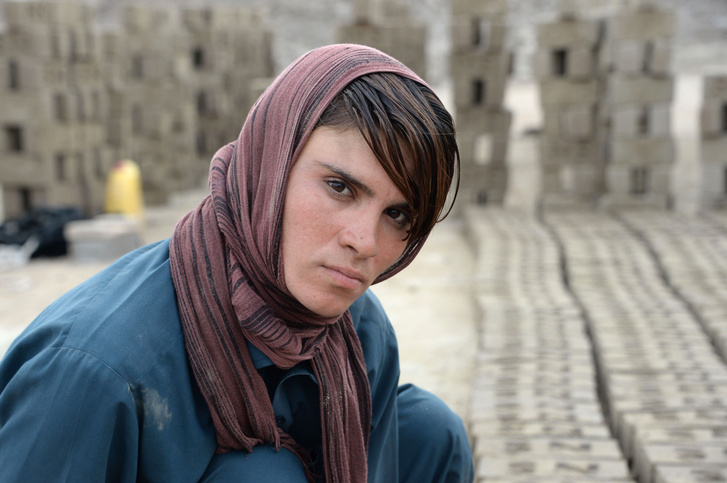Мужские привилегии: как в Афганистане девочки становятся мальчиками