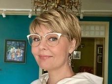 «Он был в сознании...»: Юлия Меньшова о последнем разговоре с отцом