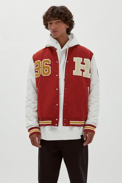 Источник: Pull&Bear, 4499 руб.