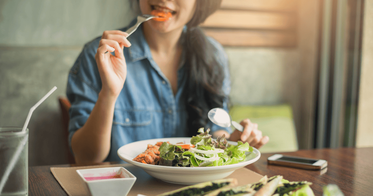 Лучше жевать, чем курить: 10 продуктов и напитков, которые помогут вам ...