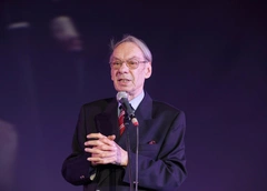 Суд встал на защиту интересов Алексея Баталова в конфликте с соседом