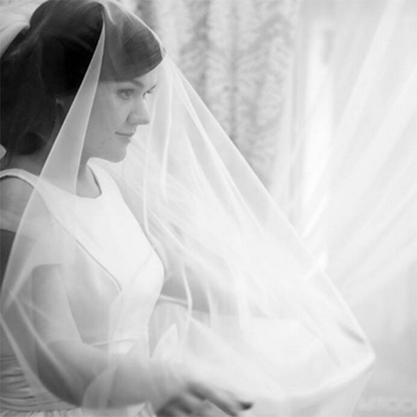 Это единственное свадебное фото, которым Дина Гарипова поделилась с подписчиками ее микроблога