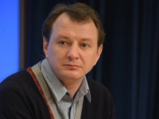 Пьяный Марат Башаров разговаривает сам с собой — видео