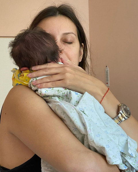 Наталья Штурм во второй раз стала бабушкой и показала новорожденного внука