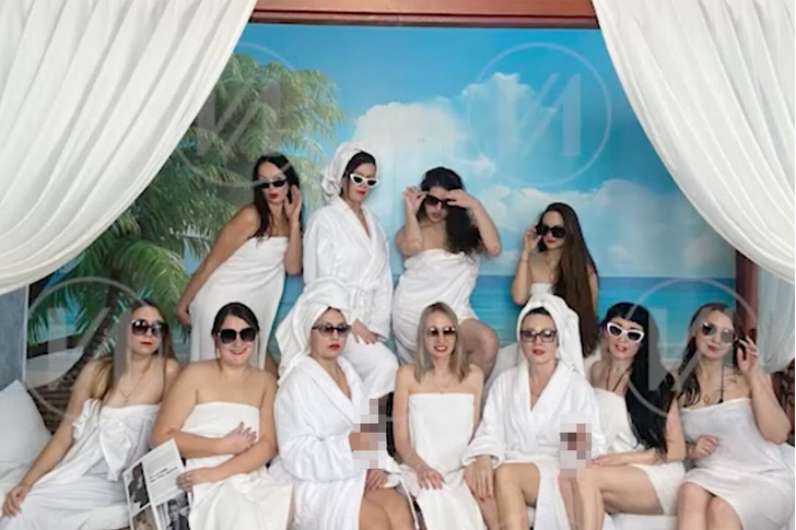 Участницам конкурса красоты подарили бахилы и фотосессию в бане — они потратили на образы по 100 тысяч рублей