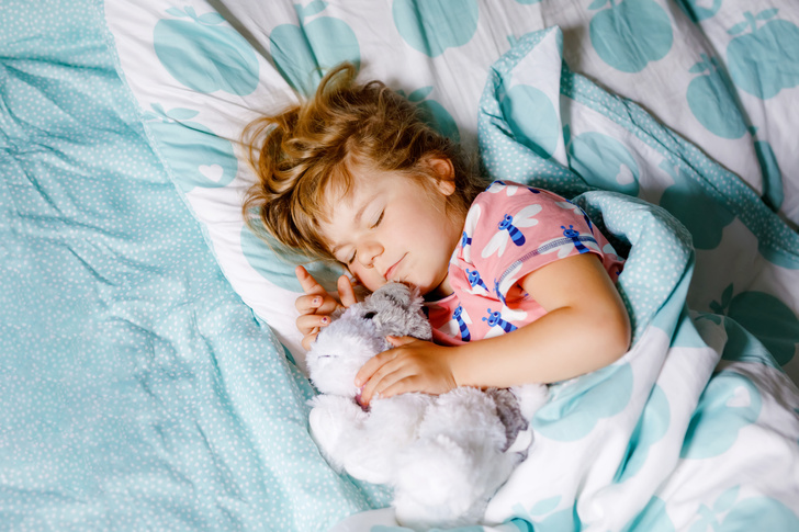 как уложить ребёнка спать днем
