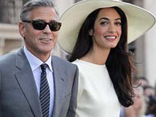 Клуни с женой  проводят медовый месяц как Кейт Миддлтон