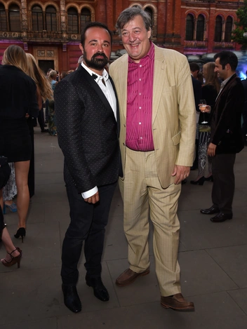 Стивен Фрай и Евгений Лебедев на летней вечеринке музея Виктории и Альберта 2016, 22 июня 2016 года