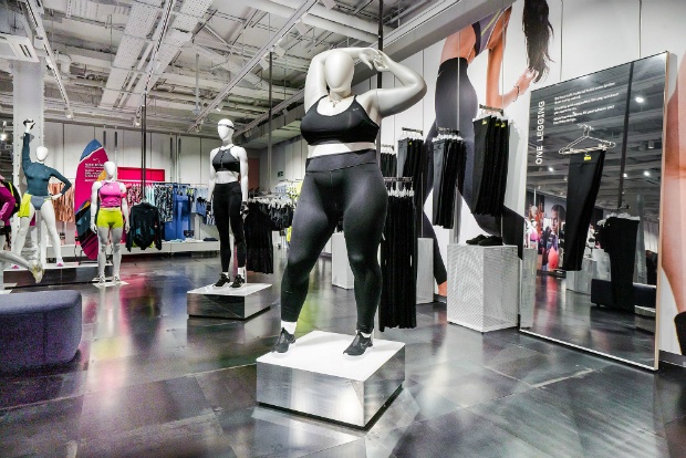 Бодипозитив или пропаганда ожирения? Новые манекены Nike спровоцировали споры