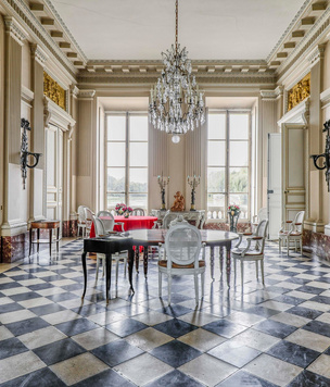 Под Парижем продали Малый Версаль — замок Марэ XVIII века