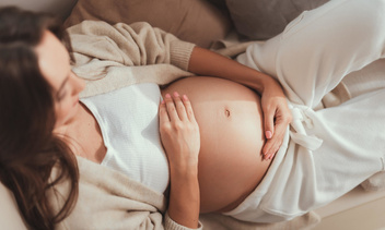 Твердый живот при беременности – физиология и патология?