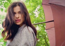 Лена Темникова ищет няню четырехмесячной дочке