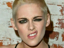 Кристен Стюарт побрилась, как заключенный