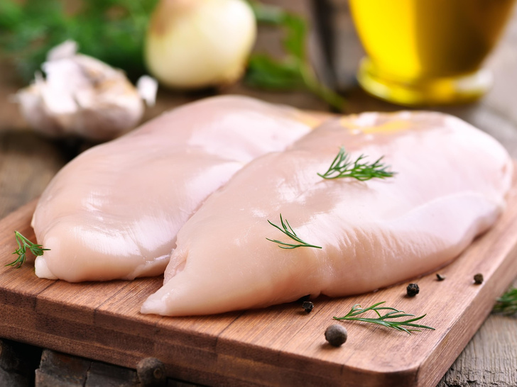 Ужин испорчен: 9 главных ошибок приготовления курицы, которые делают мясо жестким и невкусным