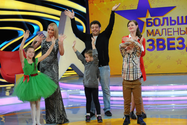 Конкуренцию Волочковым составили актриса Дарья Калмыкова с сыном Макаром и актер Михаил Полицеймако с дочерью Эмилией