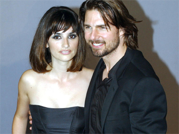 Том Круз (Tom Cruise) И Пенелопа Крус (Penelope Cruz) не сошлись в религиозных взглядах.